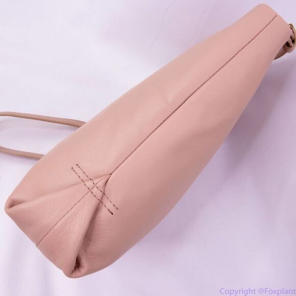 J. Crew Oslo soft leather bucket bag. Ideal for your iPad or bottle water - Picture 13 of 16